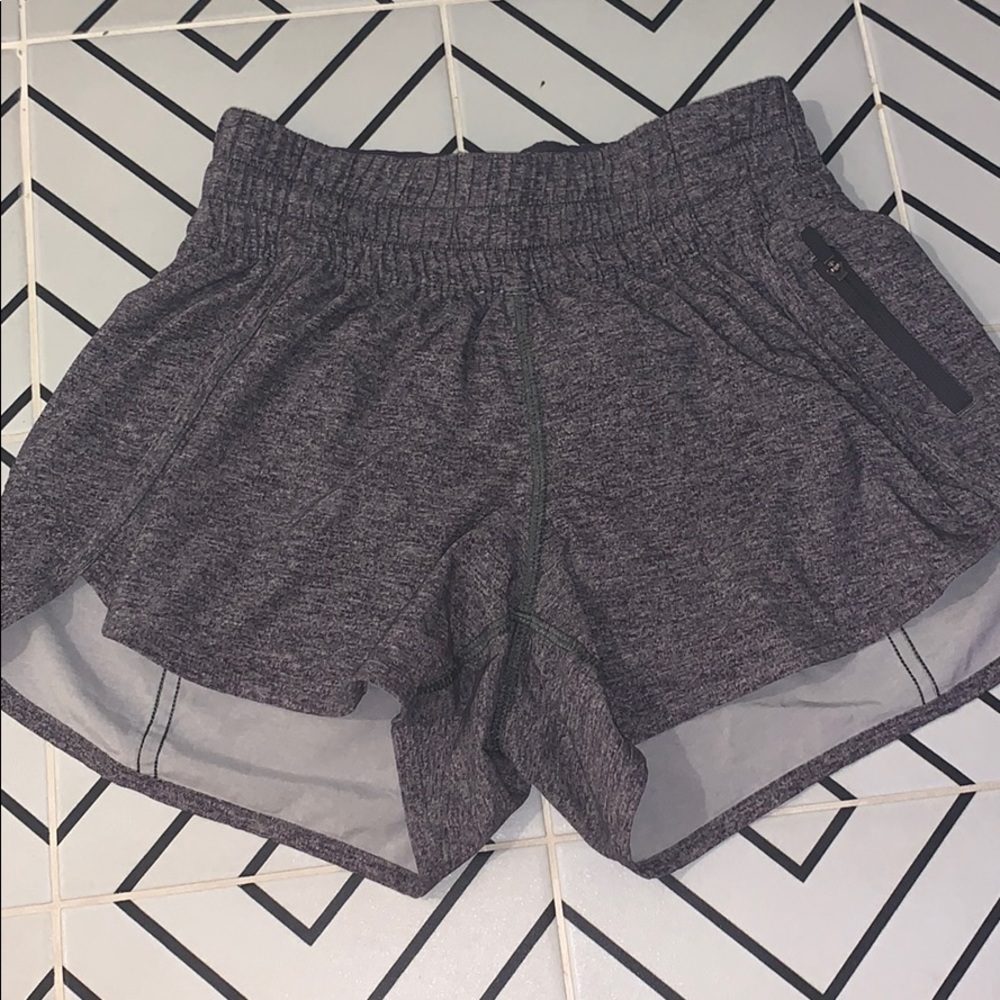 LULULEMON GRAY SHORTS